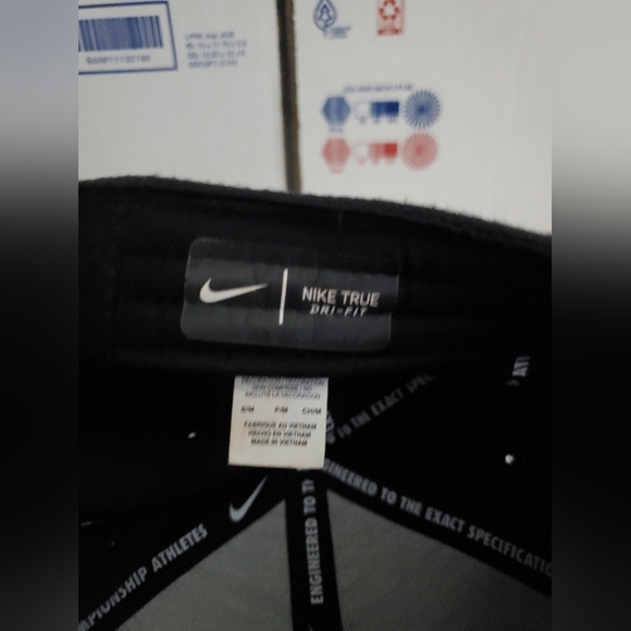 Nike dri-fit hat - Picture 6 of 6